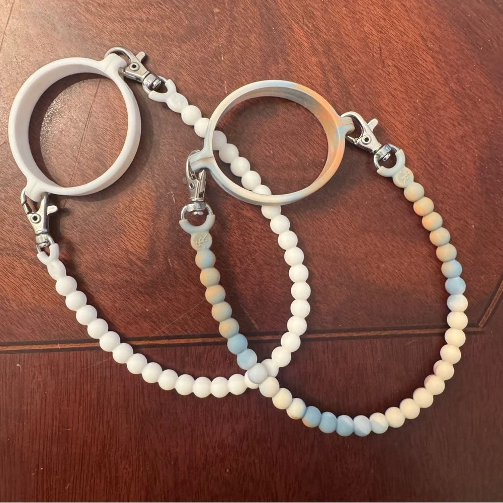 Ryan and Rose Cutie Handles Set of 2 New Without Package White Tan Cream Blue